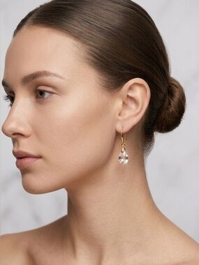19. Swarovski Crystal Drop Earrings Rhodium plated